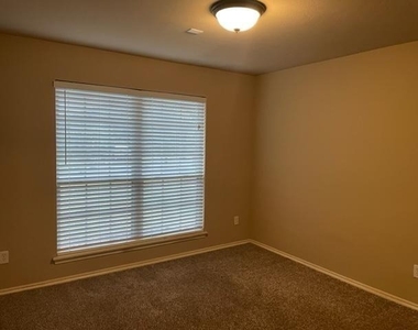 401 Durkee Road - Photo Thumbnail 13