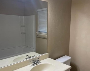 401 Durkee Road - Photo Thumbnail 14