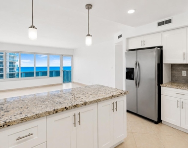 3700 E Galt Ocean Drive - Photo Thumbnail 14