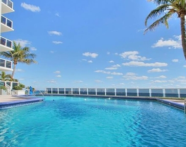 3700 E Galt Ocean Drive - Photo Thumbnail 34