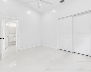 5740 Sw 33rd Terrace - Photo Thumbnail 11