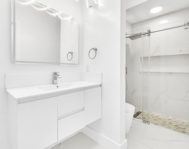 5740 Sw 33rd Terrace - Photo Thumbnail 12