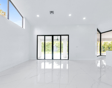 5740 Sw 33rd Terrace - Photo Thumbnail 5