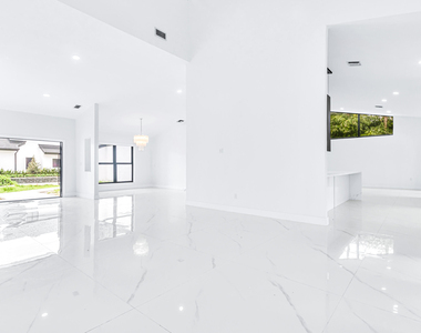 5740 Sw 33rd Terrace - Photo Thumbnail 4