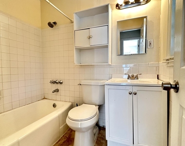 517 Kanuga Drive - Photo Thumbnail 4