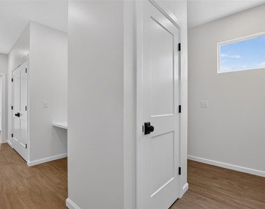 8754 Patriot Drive - Photo Thumbnail 30