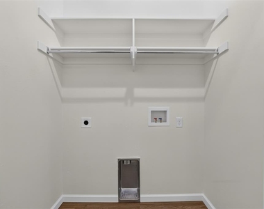 8754 Patriot Drive - Photo Thumbnail 29