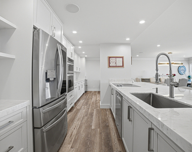 111 N Pompano Beach Boulevard - Photo Thumbnail 4
