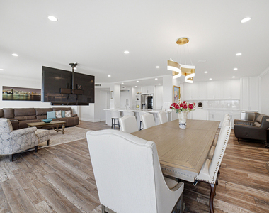 111 N Pompano Beach Boulevard - Photo Thumbnail 9