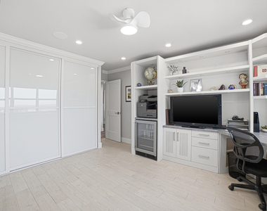 111 N Pompano Beach Boulevard - Photo Thumbnail 18
