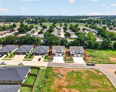 8756 Patriot Drive - Photo Thumbnail 42