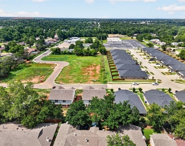8756 Patriot Drive - Photo Thumbnail 43