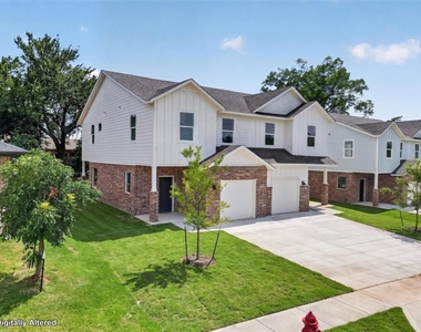 8756 Patriot Drive - Photo Thumbnail 2