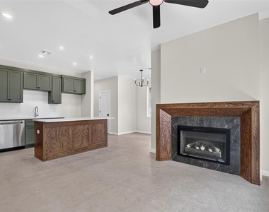 8756 Patriot Drive - Photo Thumbnail 12
