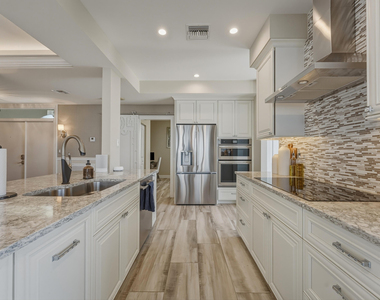 9900 S Ocean Drive - Photo Thumbnail 24
