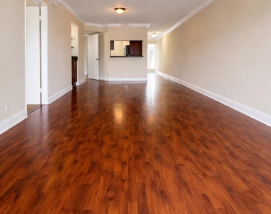 2837 N Course Drive - Photo Thumbnail 3