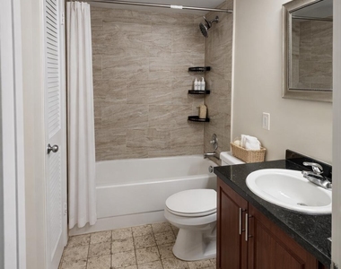 2837 N Course Drive - Photo Thumbnail 11