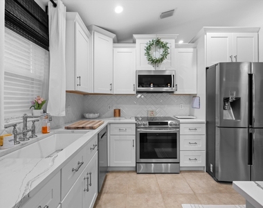 4221 Bluff Harbor Way - Photo Thumbnail 16