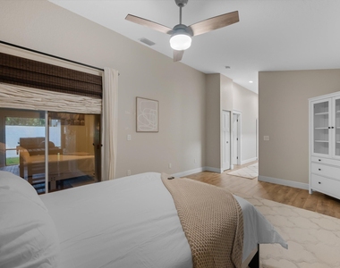 4221 Bluff Harbor Way - Photo Thumbnail 27