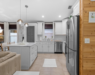 4221 Bluff Harbor Way - Photo Thumbnail 12