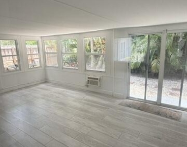 1730 Ne 56th Court - Photo Thumbnail 9