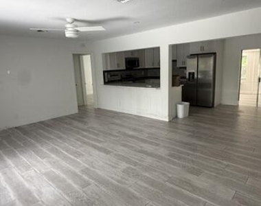 1730 Ne 56th Court - Photo Thumbnail 4