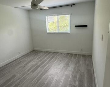 1730 Ne 56th Court - Photo Thumbnail 14