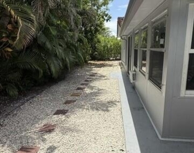 1730 Ne 56th Court - Photo Thumbnail 25