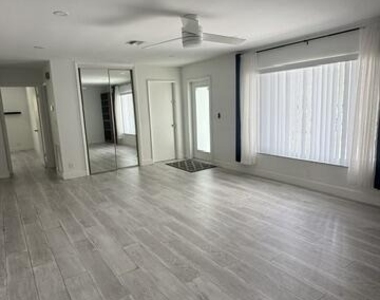 1730 Ne 56th Court - Photo Thumbnail 3