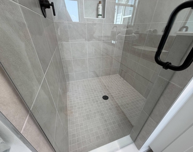 4402 Longwood Lake Square - Photo Thumbnail 26