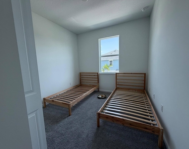 4402 Longwood Lake Square - Photo Thumbnail 29