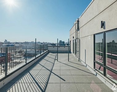 1516 Fulton Street - Photo Thumbnail 14