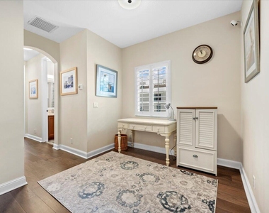 513 Tomahawk Court - Photo Thumbnail 11