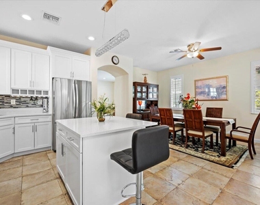 513 Tomahawk Court - Photo Thumbnail 6