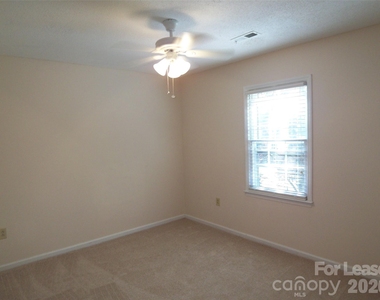 4307 Claybury Court - Photo Thumbnail 5