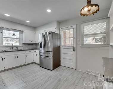 1615 Tillman Street - Photo Thumbnail 15