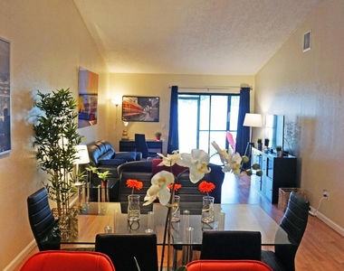 1308 White Pine Drive - Photo Thumbnail 3