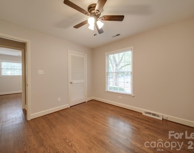 6700 Castlegate Drive - Photo Thumbnail 28