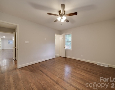 6700 Castlegate Drive - Photo Thumbnail 22