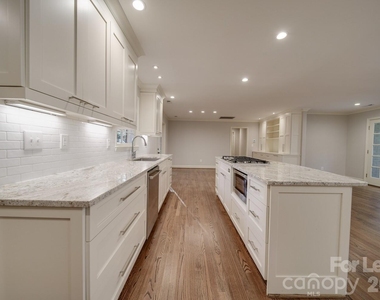 6700 Castlegate Drive - Photo Thumbnail 41