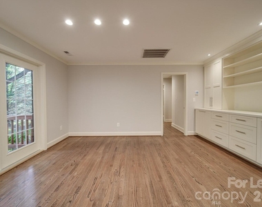 6700 Castlegate Drive - Photo Thumbnail 12