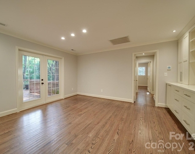 6700 Castlegate Drive - Photo Thumbnail 39