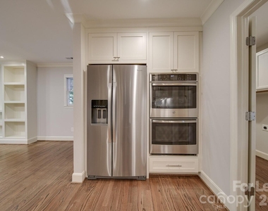 6700 Castlegate Drive - Photo Thumbnail 20