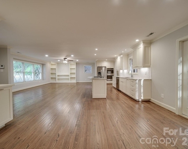 6700 Castlegate Drive - Photo Thumbnail 18
