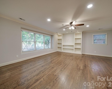 6700 Castlegate Drive - Photo Thumbnail 10