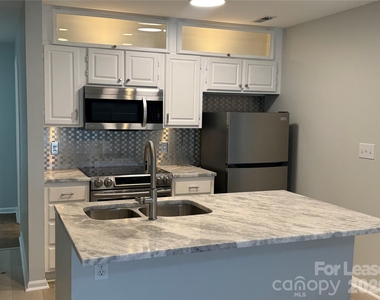 363 Northwest Drive - Photo Thumbnail 25