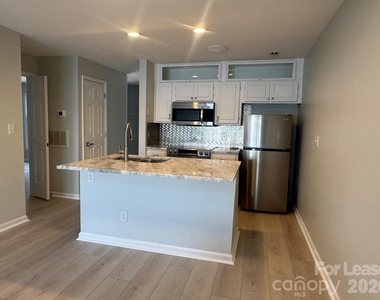 363 Northwest Drive - Photo Thumbnail 8