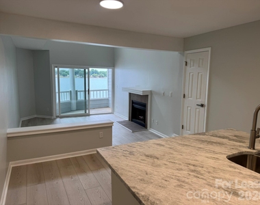 363 Northwest Drive - Photo Thumbnail 13