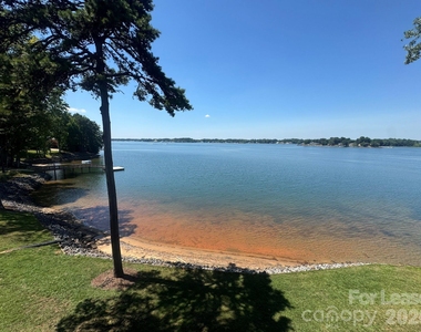 363 Northwest Drive - Photo Thumbnail 24