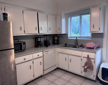 600 Layne Boulevard - Photo Thumbnail 2